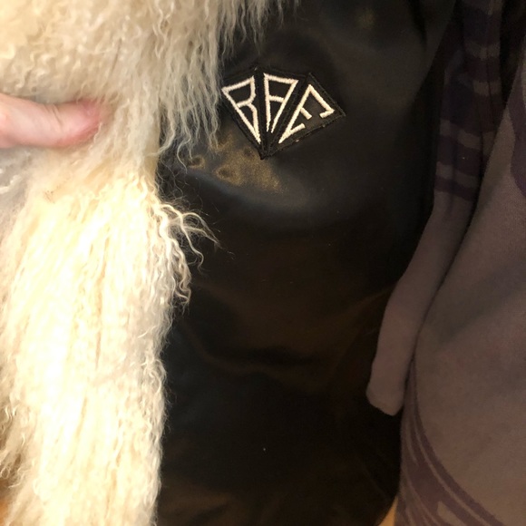 Gorgeous vintage genuine fur coat by Renfrew - Picture 9 of 10